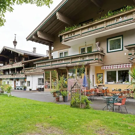 Smaragd Chalet 木屋 布拉保韦德库