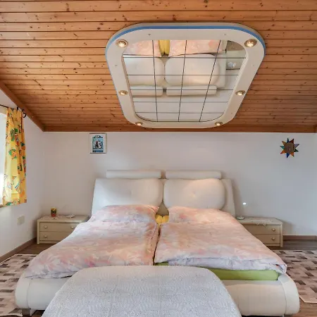 Smaragd Chalet 布拉保韦德库