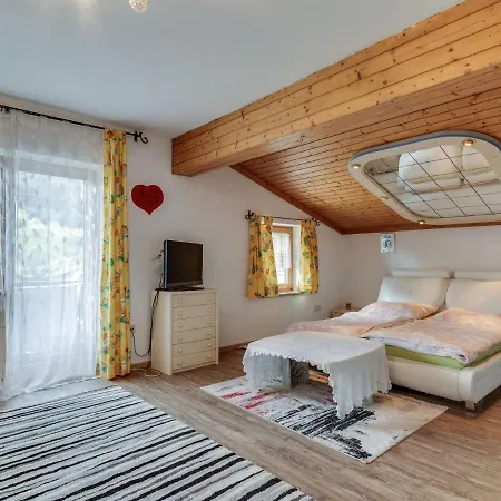 Smaragd Chalet 木屋 *