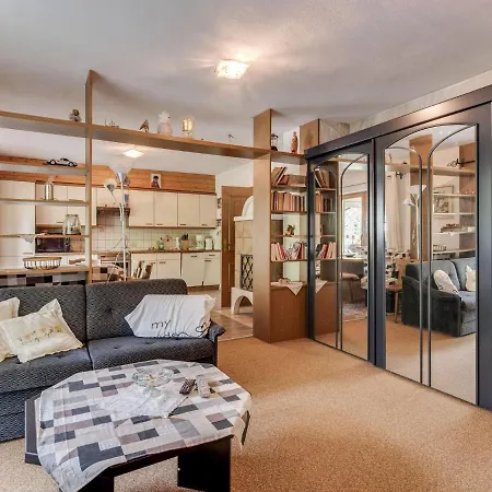 Smaragd Chalet 木屋 *